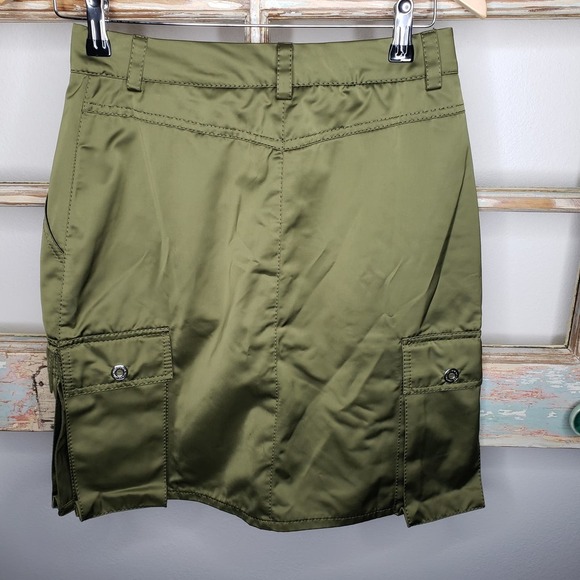 Walk Of Shame NWT Utility skirt with pockets size 6 - Picture 9 of 9